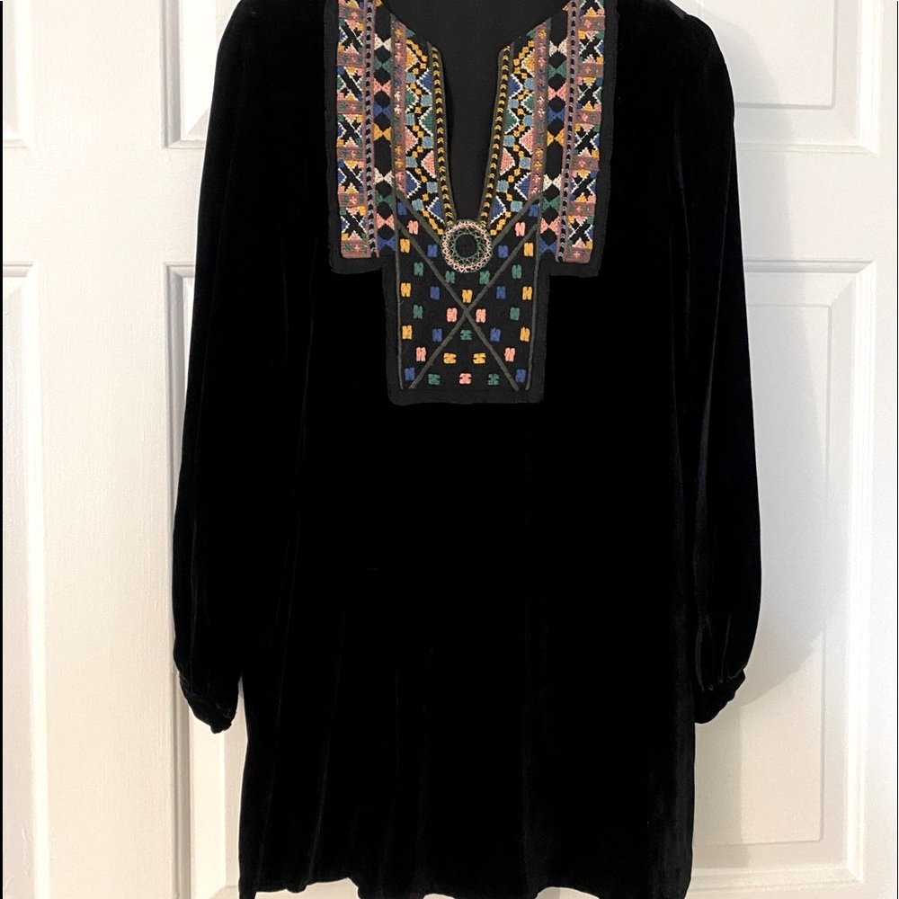 Unique Zara crushed velvet black minidress